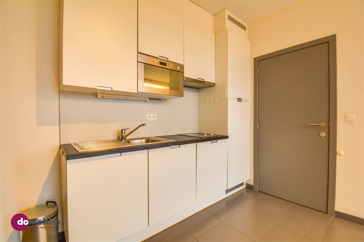 Modern furnished studio, suitable for one person, in the center of Leuven
