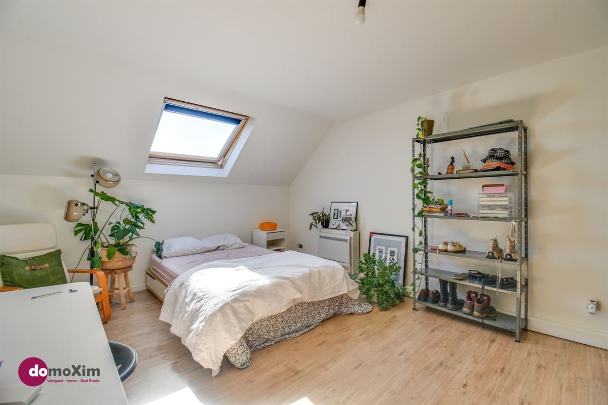 Karaktervolle herenwoning met vier slaapkamers en terras