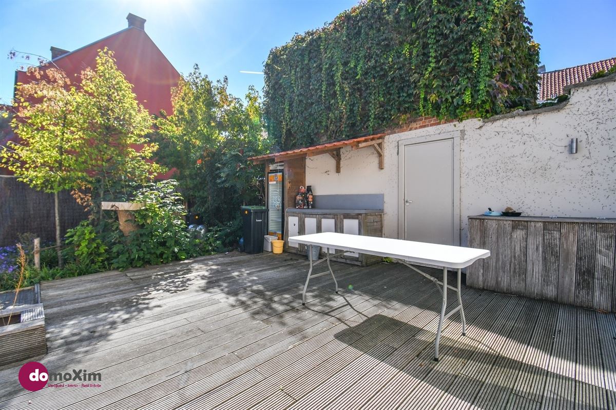 Karaktervolle herenwoning met vier slaapkamers en terras