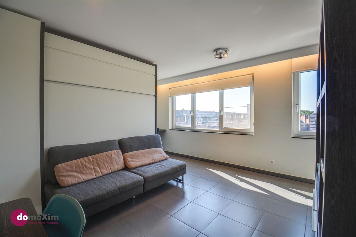 Moderne gemeubelde studio, geschikt voor één persoon, in het centrum van Leuven