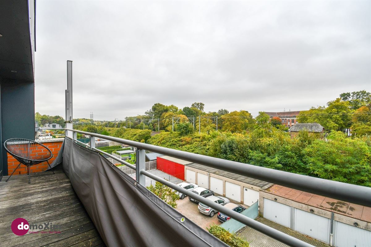 Spacious 3-bedroom apartment with 2 terraces and a garage in Vilvoorde