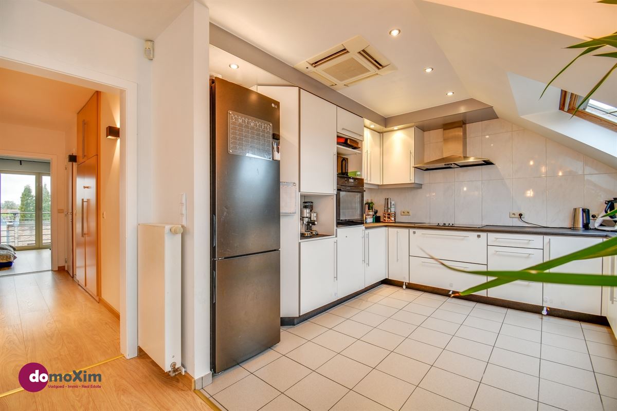 Spacious 3-bedroom apartment with 2 terraces and a garage in Vilvoorde