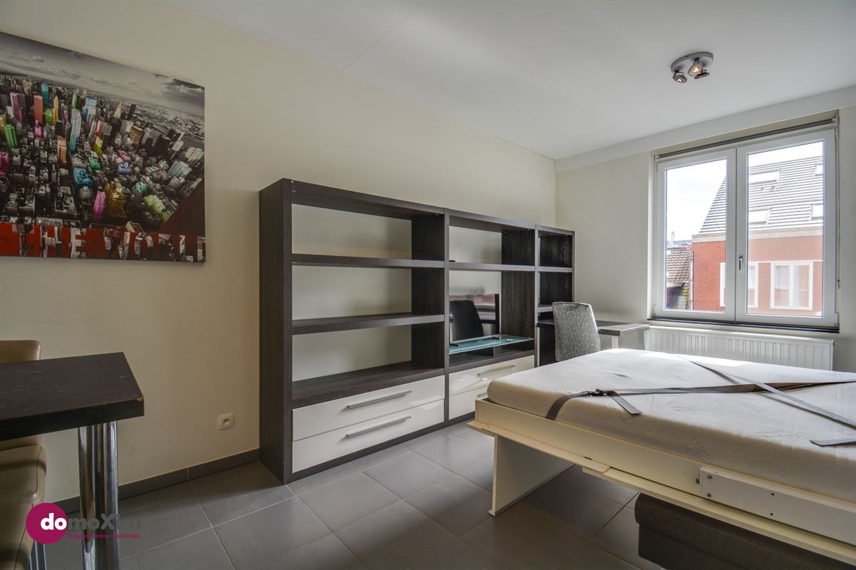 Studio moderne et meublé, convient à une personne, dans le centre de Louvain