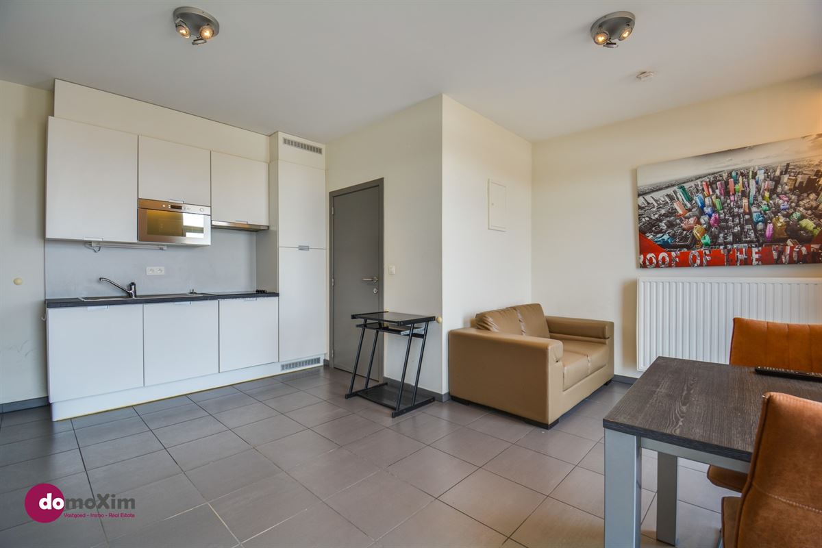Studio moderne et meublé, convient à une personne, dans le centre de Louvain