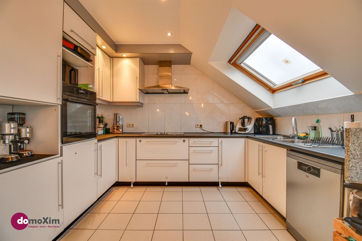 Spacious 3-bedroom apartment with 2 terraces and a garage in Vilvoorde