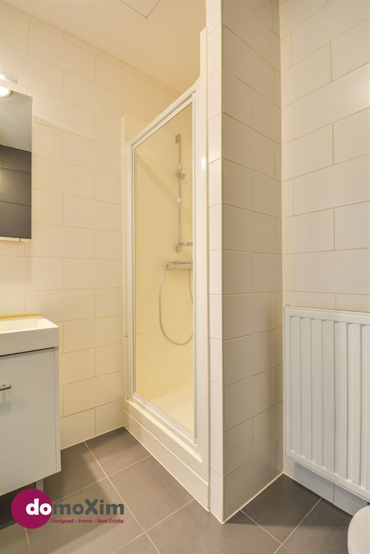 Studio moderne et meublé, convient à une personne, dans le centre de Louvain
