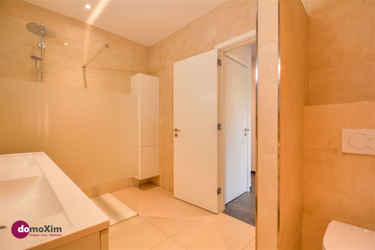 Energy efficient apartment with 3 bedrooms within walking distance of the center of Wemmel