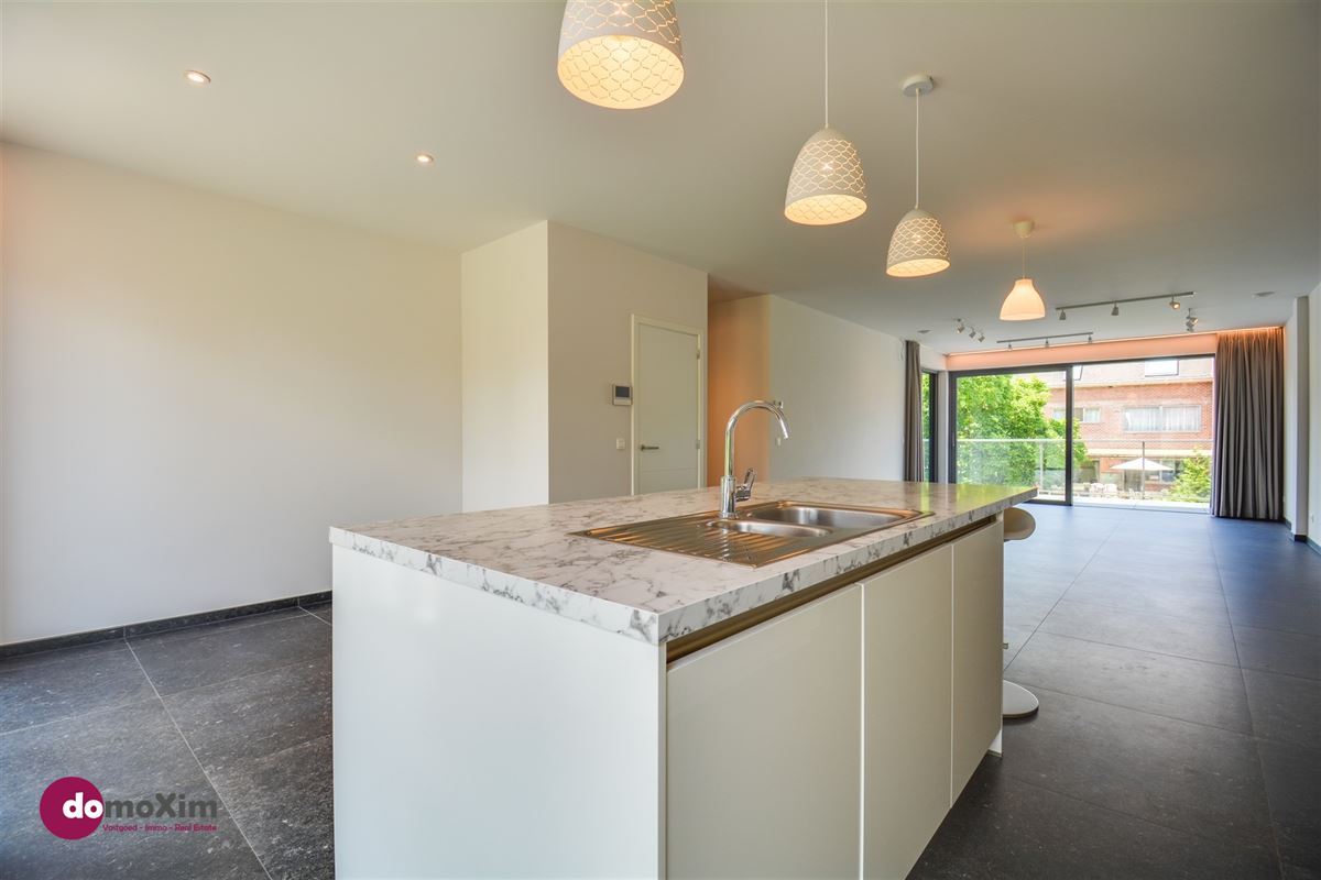 Energy efficient apartment with 3 bedrooms within walking distance of the center of Wemmel