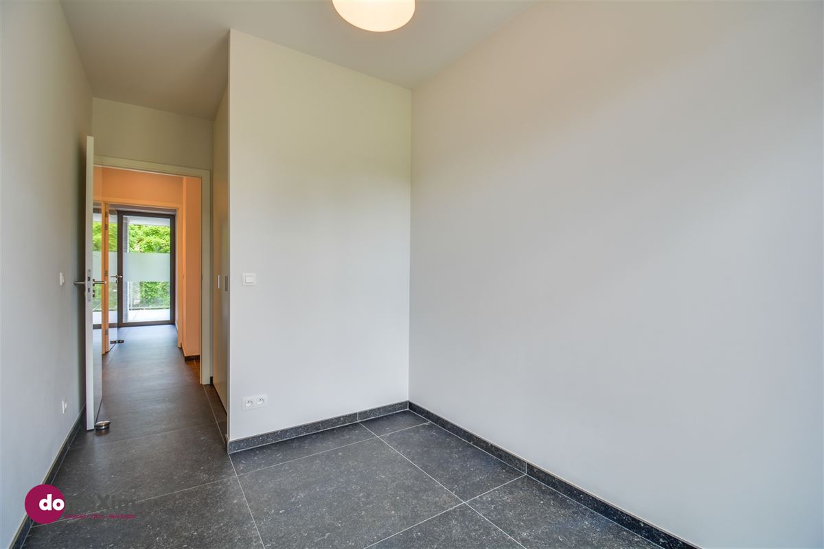 Energy efficient apartment with 3 bedrooms within walking distance of the center of Wemmel