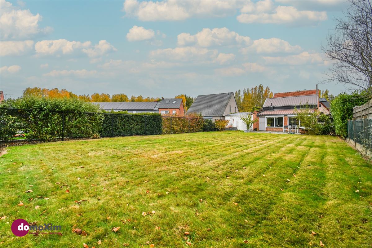 Maison à fort potentiel et magnifique jardin avec vue sur la verdure à Boortmeerbeek