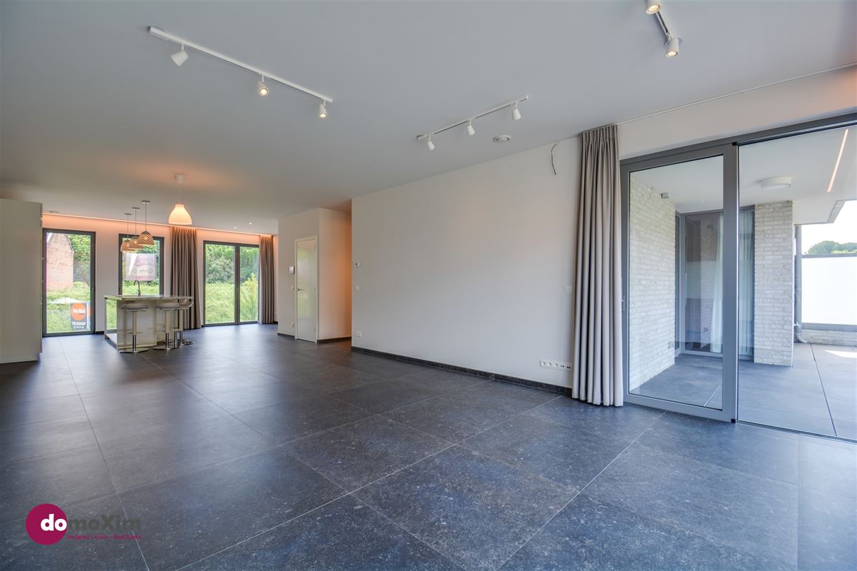 Energy efficient apartment with 3 bedrooms within walking distance of the center of Wemmel