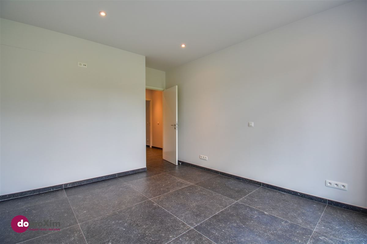 Energy efficient apartment with 3 bedrooms within walking distance of the center of Wemmel