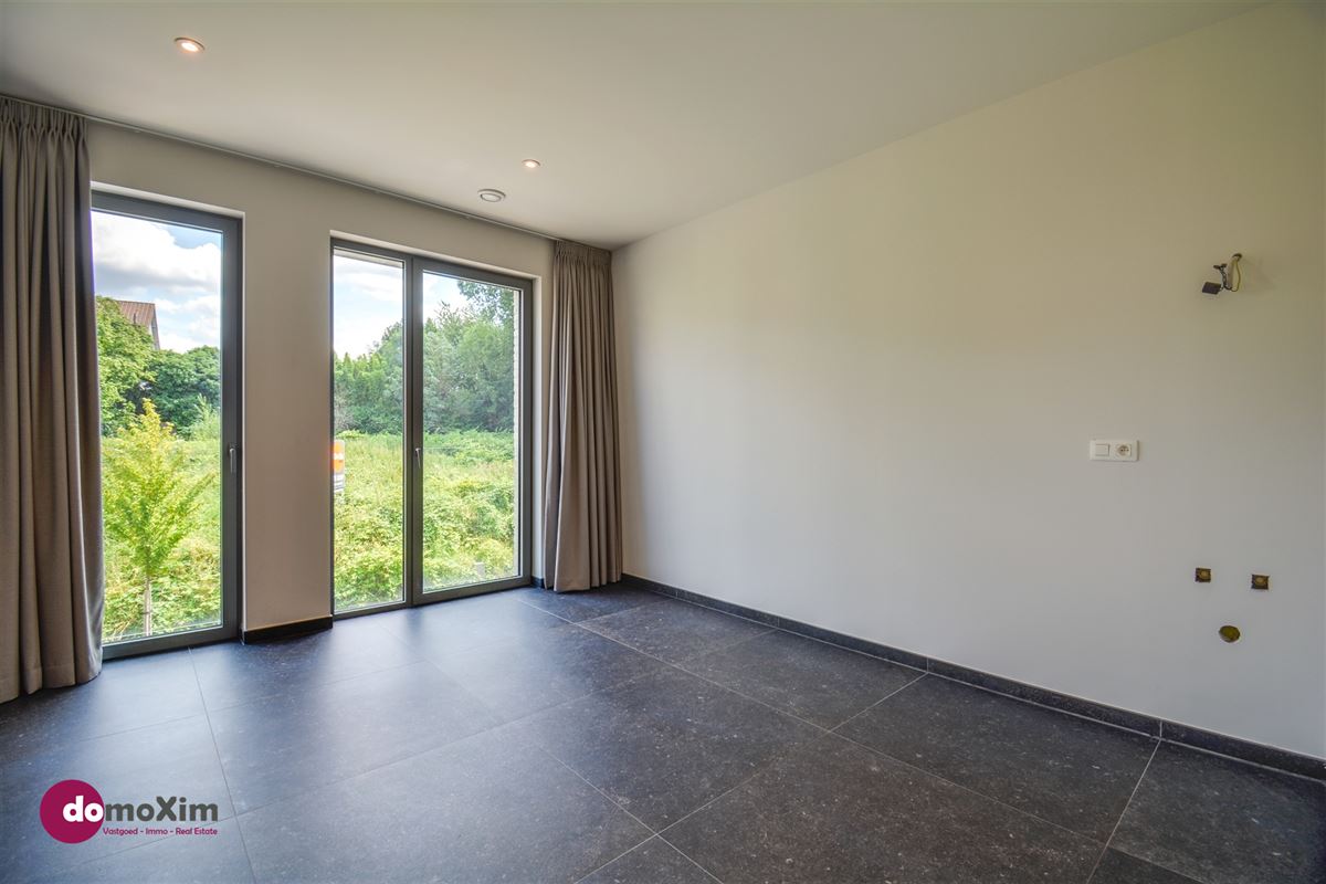 Energy efficient apartment with 3 bedrooms within walking distance of the center of Wemmel