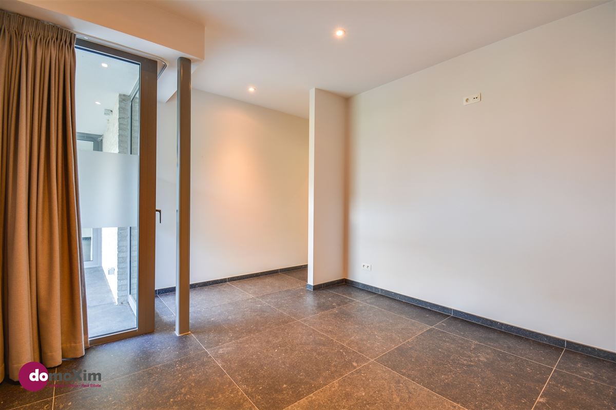 Energy efficient apartment with 3 bedrooms within walking distance of the center of Wemmel