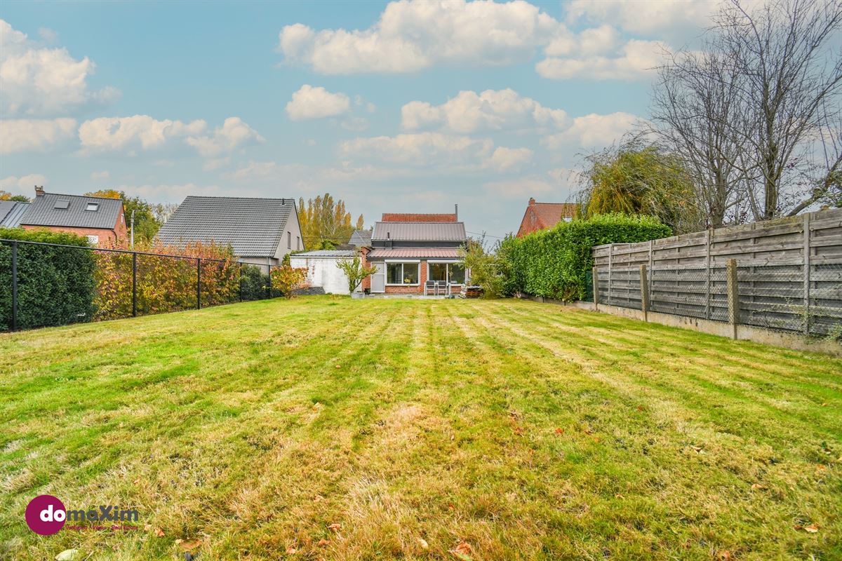 Maison à fort potentiel et magnifique jardin avec vue sur la verdure à Boortmeerbeek