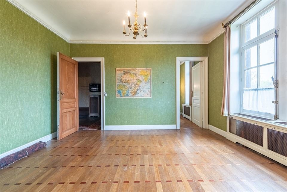 Bien exceptionnel à NEERHEYLISSEM (7 chambres)