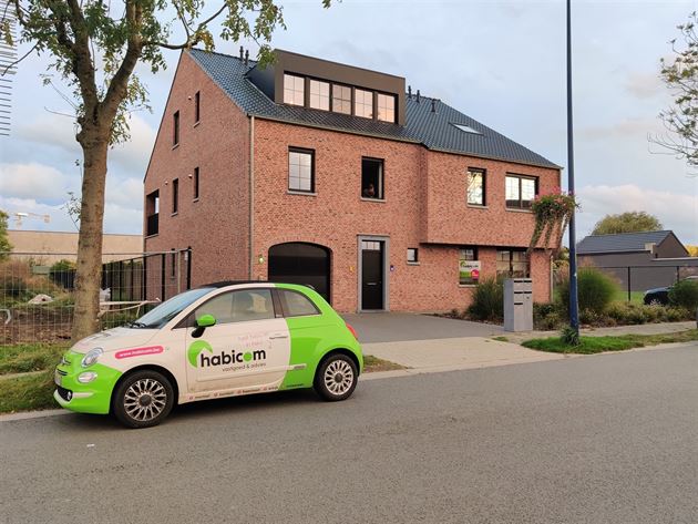 Recent gelijkvloers appartement met groot terras!