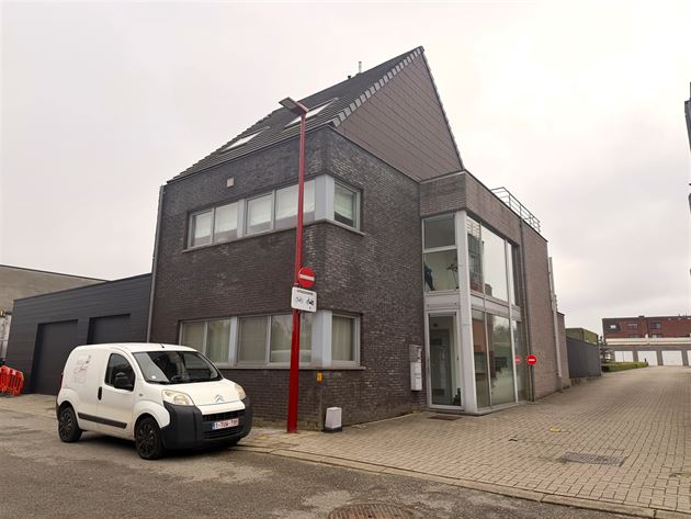 Prachtig en goed onderhouden gelijkvloers appartement