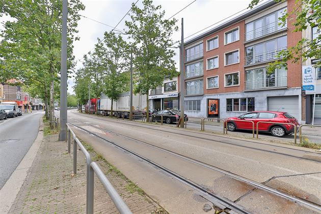 Prachtig gelijkvloers appartement met 3 slaapkamers!