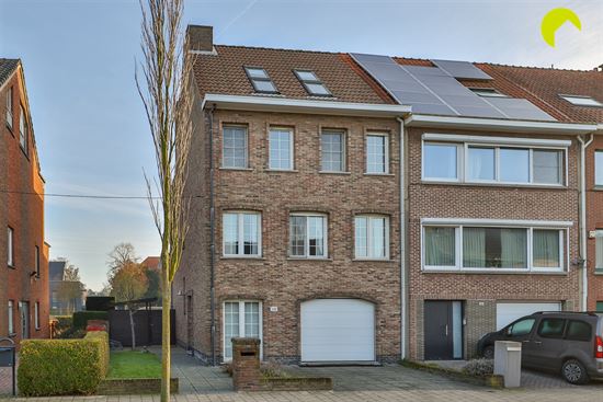 Zeer ruime en solide woning met 5 volwaardige slaapkamers!
