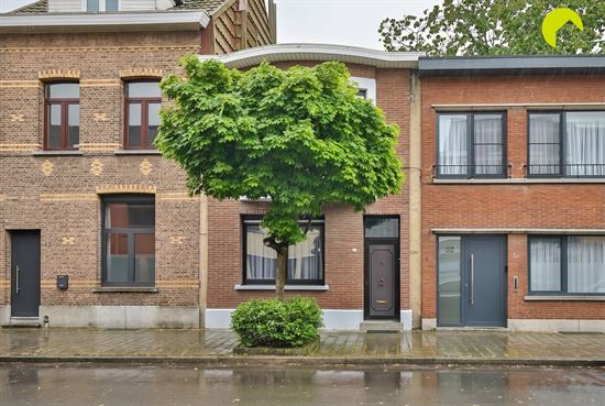 Knusse rijwoning in Wilrijk-Elsdonk op zuid-perceel 