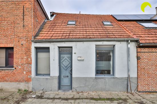 Verder af te werken woning in centrum Boechout