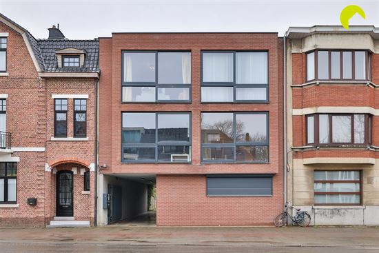 verzorgd 2-slpk. app. met autostaanplaats