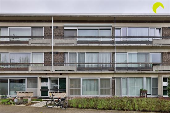 Gelijkvloers appartement met garage en kelder!