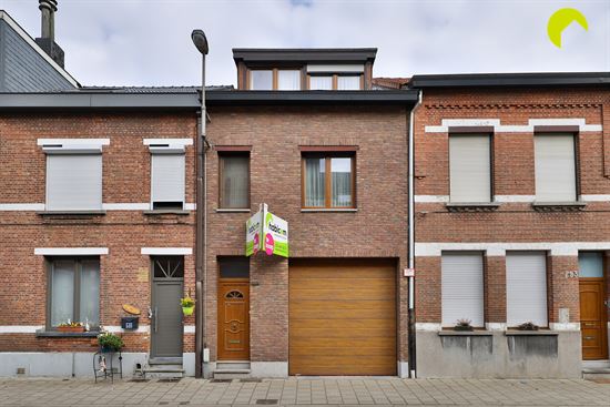 Woning met garage en zonnige tuin 