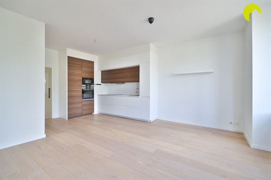 Gerenoveerd appartement met 2 slaapkamers op een leuke locatie