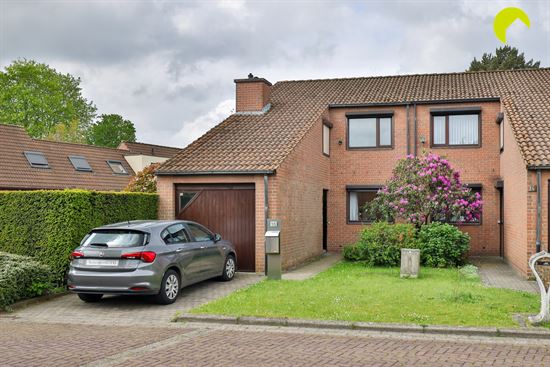 Verzorgde woning met 3-slpk. en garage in doodlopende straat!
