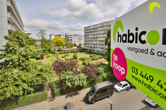 Lichtrijk hoekappartement in de Groenenhoek