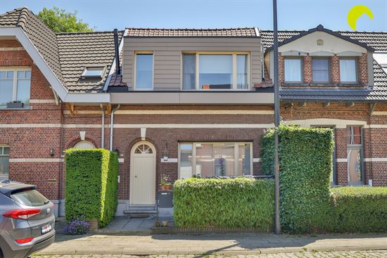 Verzorgde woning met 2 à 3 slpk en stadstuin