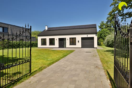 Gerenoveerde villa op een perceel van 1143m²
