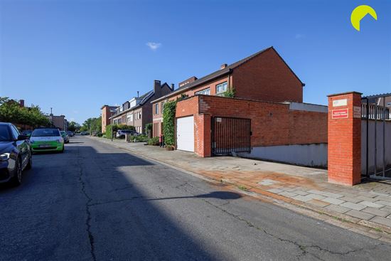 Parkeerplaats te koop in de Vogeltjeswijk