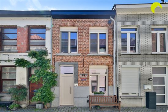 Sfeervolle rijwoning in Lier 2 slpk.