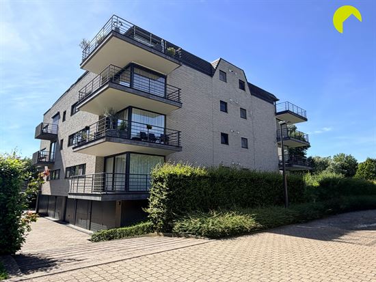 Uiterst ruim en lichtrijk hoekappartement van 115m²!