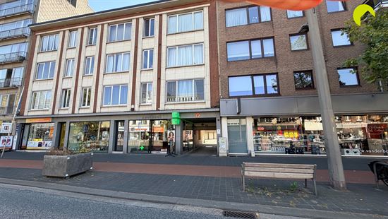 Garagebox in centrum Mortsel - Statielei