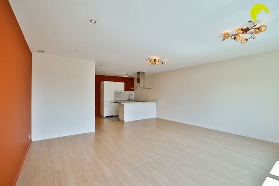 Instapklaar appartement in rustige tuinstraat in Deurne-Zuid
