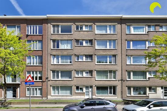 Ruim en lichtrijk appartement met 2 slpks!