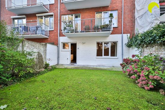 Gelijkvloers appartement met tuin!