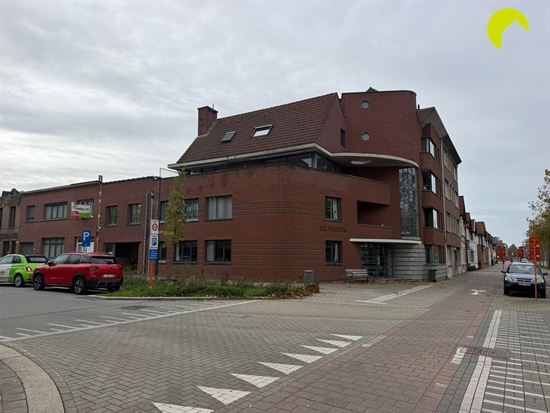 Ruim appartement met 2 grote terrassen in het centrum van Mortsel!