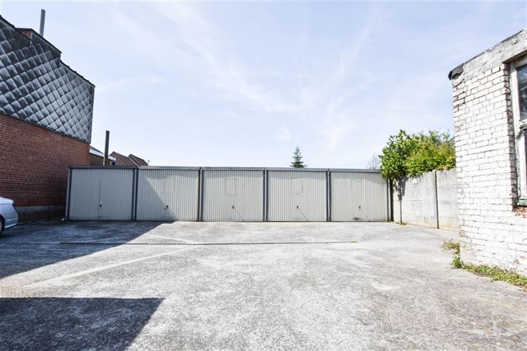 Parking/Boxe de garage à 7700 MOUSCRON (Belgique) - Prix 65 €
