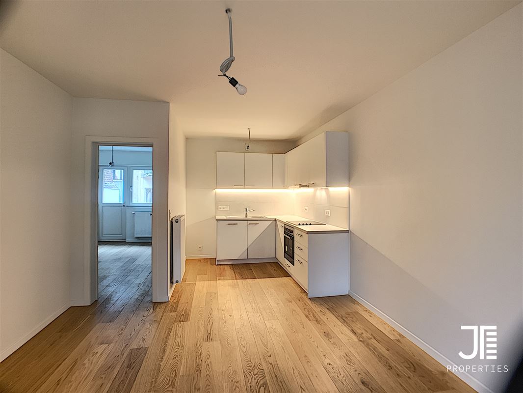 Image 11 : Appartement à 1080 MOLENBEEK-SAINT-JEAN (Belgique) - Prix 800 €