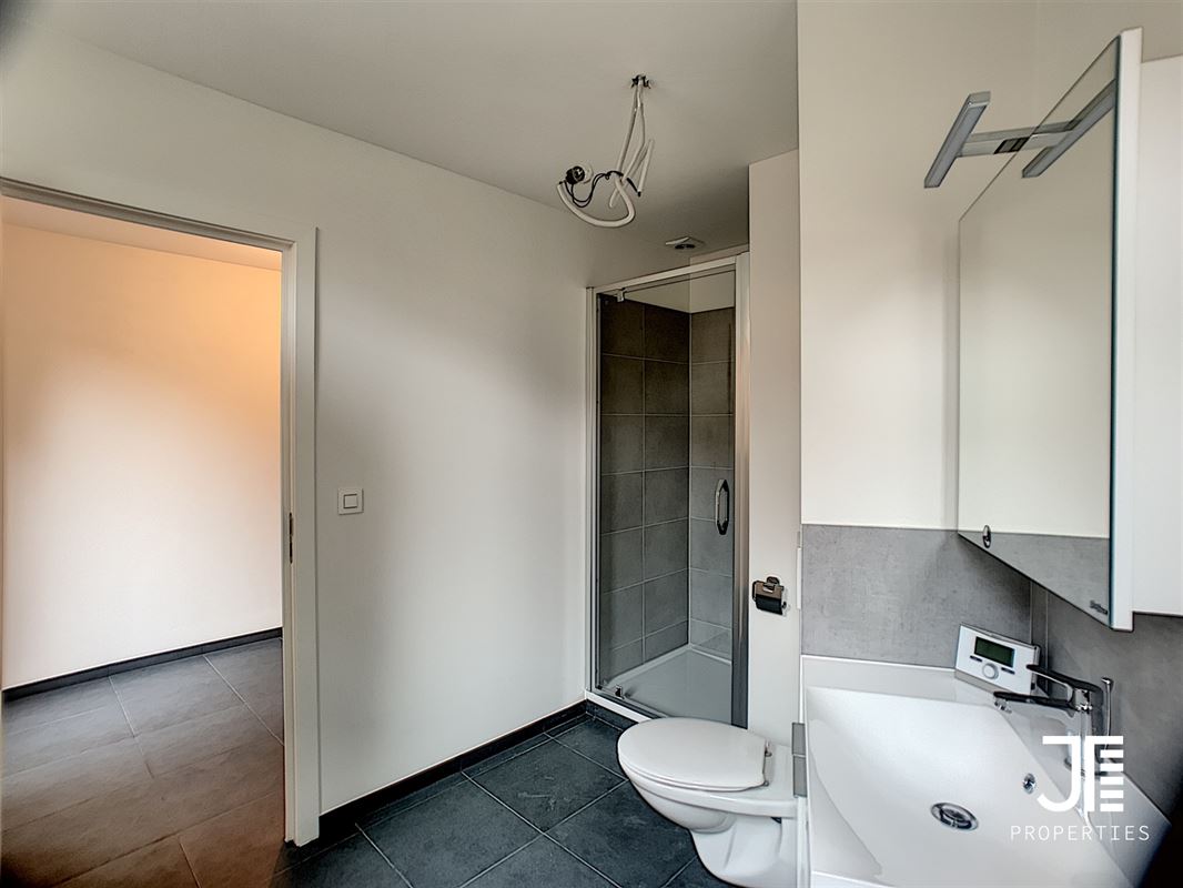 Image 22 : Appartement à 1080 MOLENBEEK-SAINT-JEAN (Belgique) - Prix 800 €