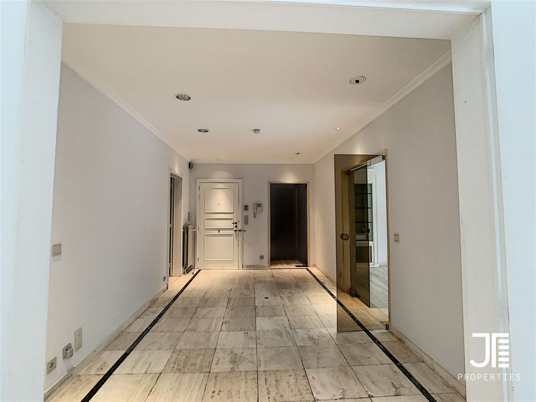 Foto 6 : Appartementsgebouw te 1150 WOLUWE-SAINT-PIERRE (België) - Prijs € 2.750.000