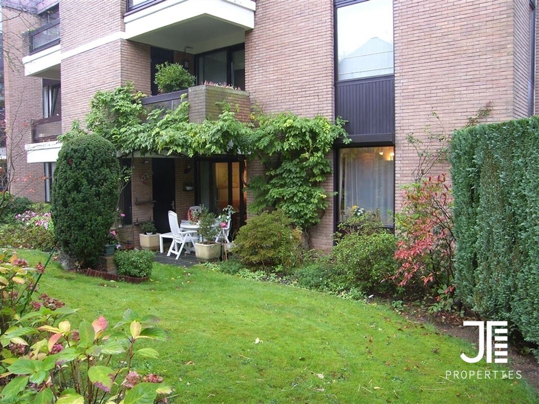 Image 14 : Appartement à 1180 UCCLE (Belgique) - Prix 1.580 €