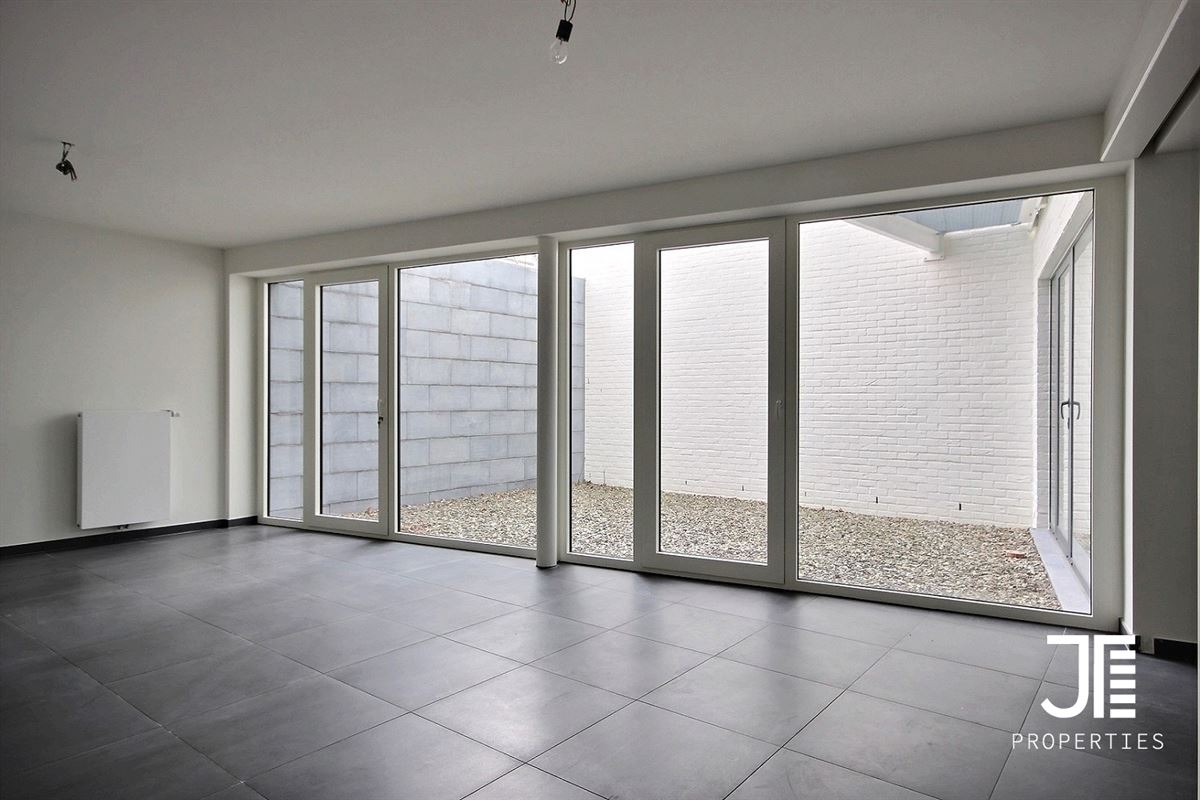 Foto 14 : Woonhuis te 1310 LA HULPE (België) - Prijs &euro; 690.000