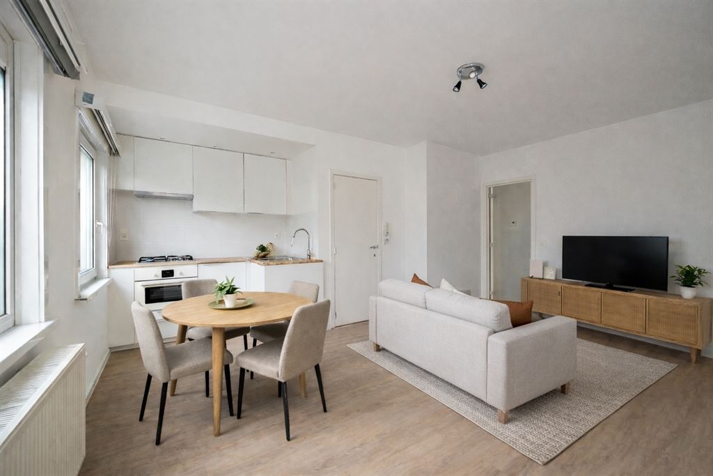 Instapklaar en lichtrijk 1-slaapkamerappartement in een residentiële buurt in Wilrijk