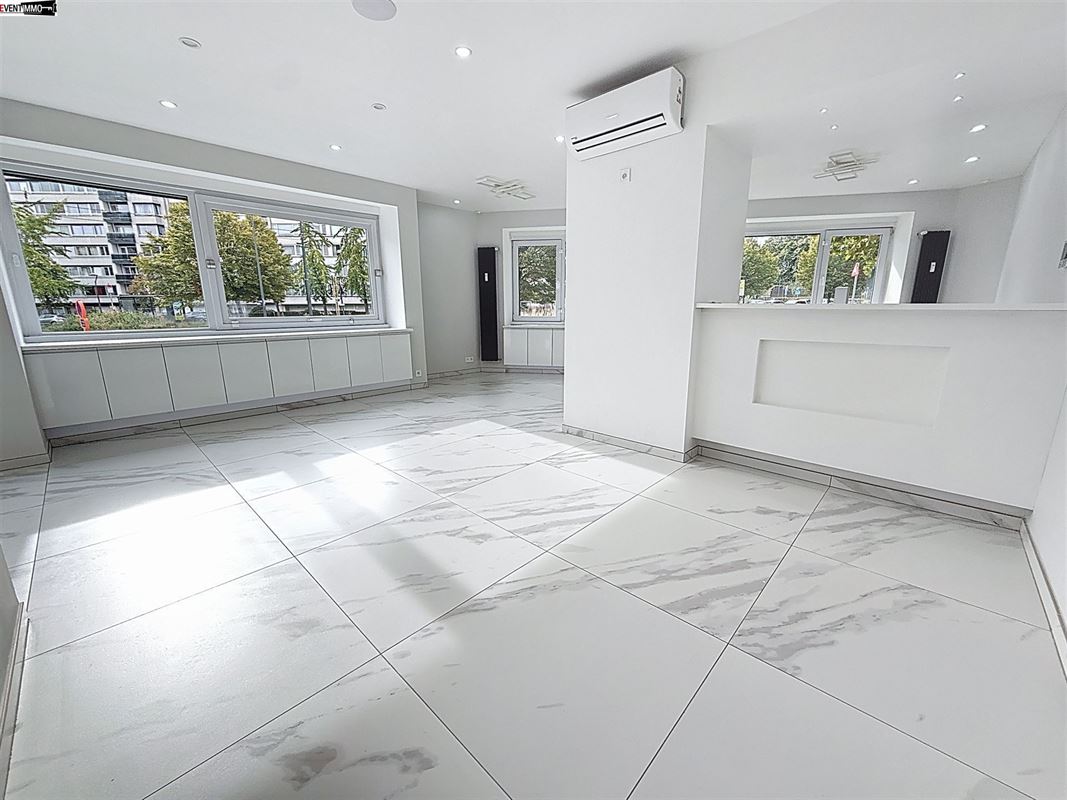 Bright, ready-to-use office space